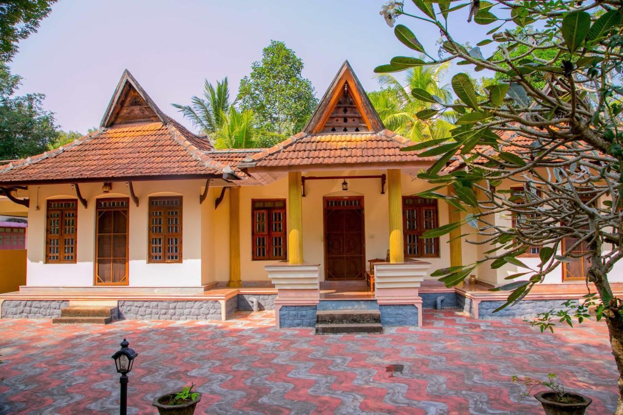 Trium Heritage Villa Chengannur Εξωτερικό φωτογραφία